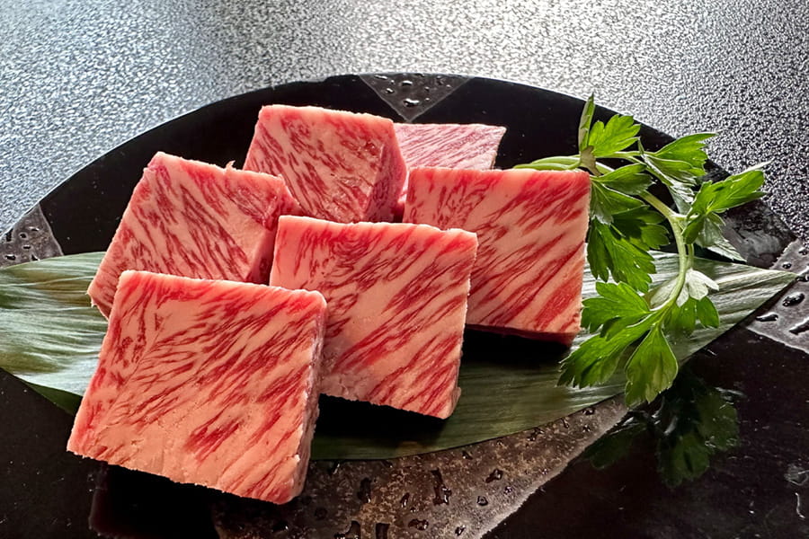 プレミアム信州牛陶板焼き（1皿100g）